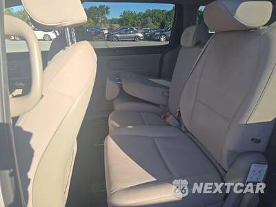 2021 Kia Sedona LX 120.5" WB - zdjęcie 13 z 33 - miniatura