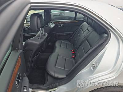2012 Mercedes-Benz E 350 Sedan - zdjęcie 19 z 30 - miniatura