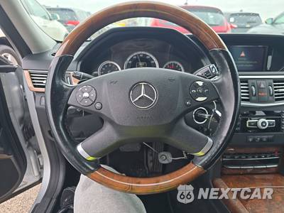 2012 Mercedes-Benz E 350 Sedan - zdjęcie 16 z 30 - miniatura
