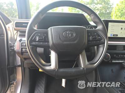 2026 Toyota 4Runner SR5 - zdjęcie 10 z 27 - miniatura