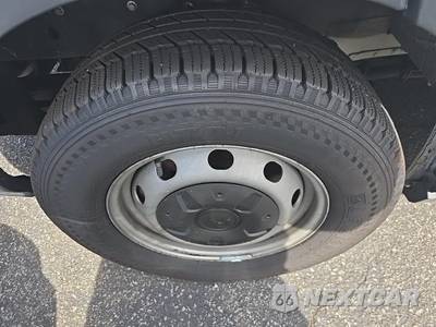 2018 Ford Transit 250 Cargo Van w/RH Sliding Door Medium Roof 147.6" WB - zdjęcie 19 z 46 - miniatura