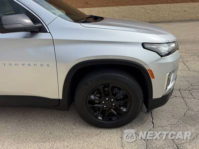 2022 Chevrolet Traverse LS 1LS - zdjęcie 4 z 41 - miniatura