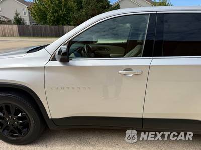 2022 Chevrolet Traverse LS 1LS - zdjęcie 14 z 41 - miniatura