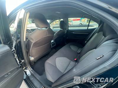 2021 Toyota Camry LE - zdjęcie 10 z 14 - miniatura