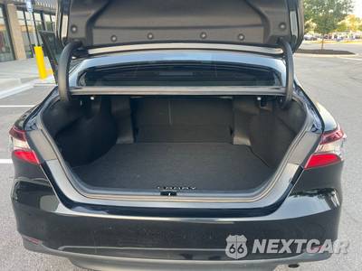 2021 Toyota Camry LE - zdjęcie 13 z 14 - miniatura