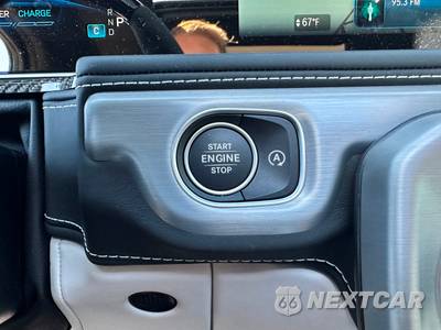 2025 Mercedes-Benz AMG G 63 4MATIC - zdjęcie 23 z 48 - miniatura