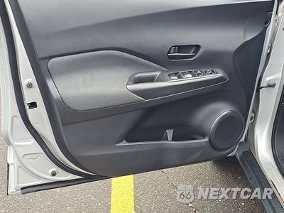 2019 Nissan Kicks S - zdjęcie 9 z 34 - miniatura