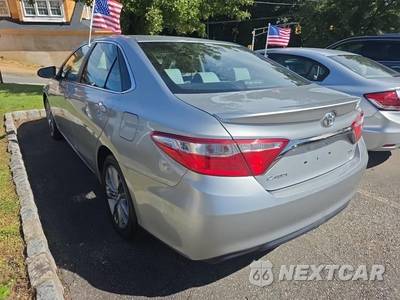 2016 Toyota Camry SE - zdjęcie 6 z 25 - miniatura