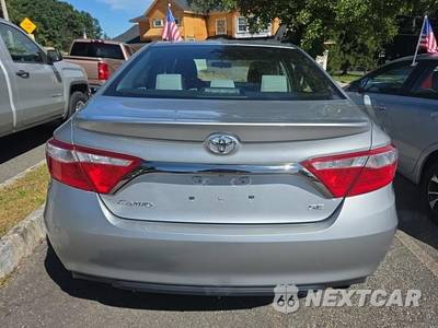 2016 Toyota Camry SE - zdjęcie 5 z 25 - miniatura