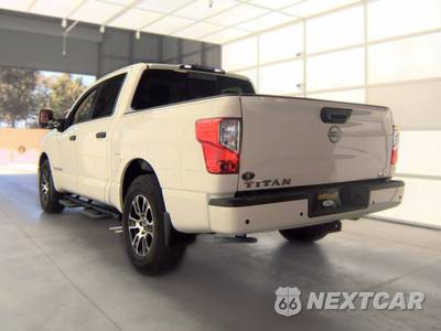2024 Nissan TITAN SV Crew Cab Short Bed - zdjęcie 2 z 30 - miniatura