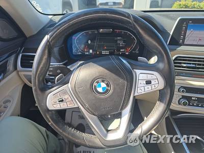 2022 BMW 7 Series Sedan 740i - zdjęcie 10 z 29 - miniatura