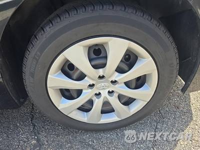 2021 Toyota Corolla LE Sedan - zdjęcie 11 z 28 - miniatura