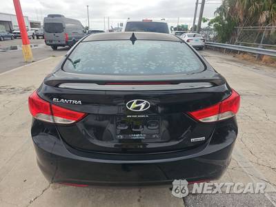 2013 Hyundai Elantra Limited Sedan - zdjęcie 5 z 37 - miniatura