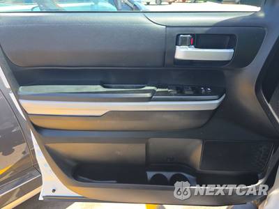2019 Toyota Tundra SR5 Crew Cab Short Bed - zdjęcie 9 z 37 - miniatura