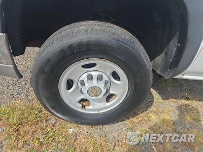 2004 Chevrolet Silverado 2500HD WT Extended Cab Long Bed 1SW w/Rear Doors - zdjęcie 8 z 21 - miniatura