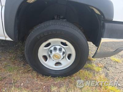 2004 Chevrolet Silverado 2500HD WT Extended Cab Long Bed 1SW w/Rear Doors - zdjęcie 9 z 21 - miniatura