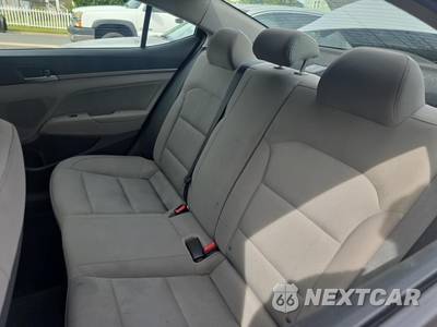 2017 Hyundai Elantra SE Sedan - zdjęcie 16 z 21 - miniatura