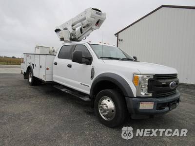 2017 Ford Super Duty F-550 Cab Chassis XL Crew Cab DRW