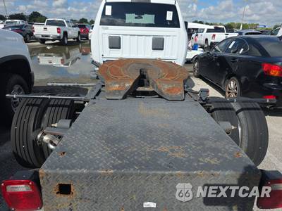 2022 Ram 4500 Cab Chassis Tradesman Crew Cab DRW - zdjęcie 16 z 28 - miniatura