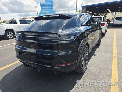 2026 Porsche Cayenne GTS Coupe - zdjęcie 4 z 19 - miniatura