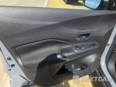 2024 Nissan Kicks SV - zdjęcie 9 z 17 - miniatura