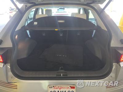 2024 Hyundai IONIQ 5 Limited - zdjęcie 16 z 26 - miniatura