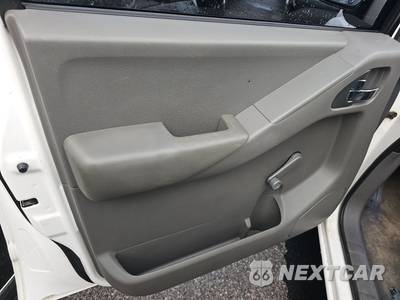 2012 Nissan Frontier S Extended Cab Medium Bed - zdjęcie 9 z 46 - miniatura