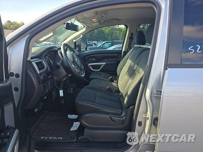 2018 Nissan TITAN XD SV Crew Cab Medium Bed - zdjęcie 7 z 46 - miniatura