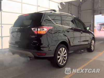 2017 Ford Escape Titanium - zdjęcie 4 z 32 - miniatura
