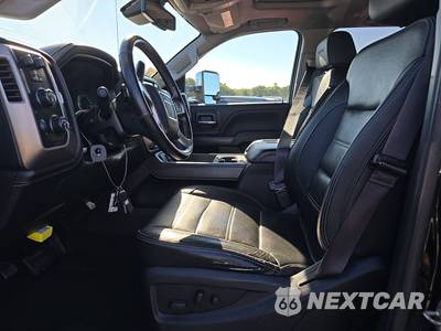 2017 GMC Sierra 2500 Denali HD Crew Cab Medium Bed 5SA - zdjęcie 7 z 45 - miniatura