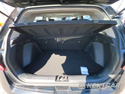2025 Hyundai Venue SEL - zdjęcie 16 z 31 - miniatura