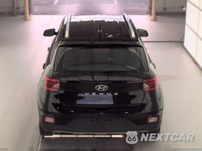2025 Hyundai Venue SEL - zdjęcie 5 z 31 - miniatura