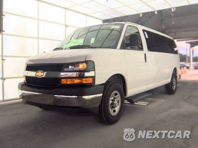 2025 Chevrolet Express 3500 Passenger Van LT 1LT 155.1" WB
