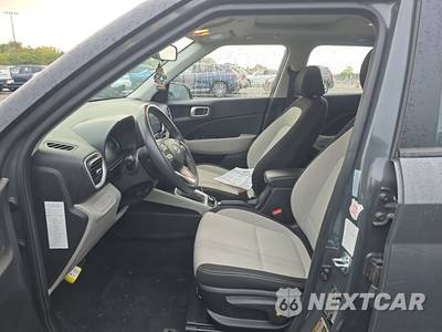2025 Hyundai Venue SEL - zdjęcie 7 z 29 - miniatura