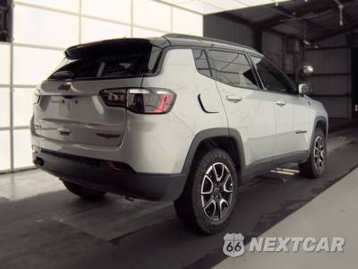 2025 Jeep Compass Trailhawk - zdjęcie 4 z 30 - miniatura