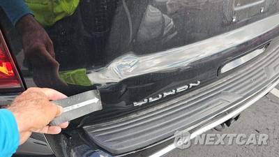 2025 GMC Yukon Denali 5SA - zdjęcie 22 z 32 - miniatura