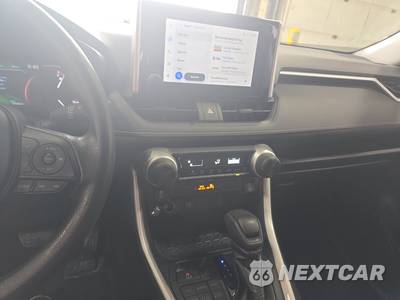 2025 Toyota RAV4 LE - zdjęcie 11 z 41 - miniatura