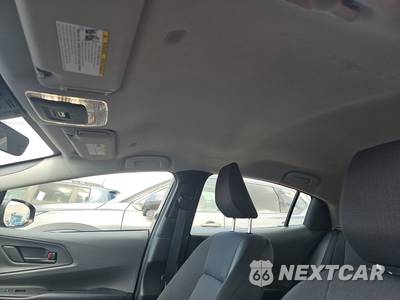 2025 Toyota Prius LE - zdjęcie 17 z 26 - miniatura