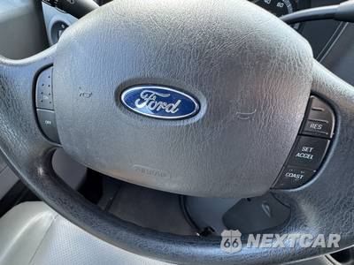 2014 Ford Super Duty E-350 Commercial Cargo Van 138.0" WB - zdjęcie 34 z 50 - miniatura