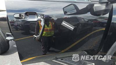 2022 Chevrolet Silverado 2500HD High Country Crew Cab Medium Bed 3LZ - zdjęcie 18 z 57 - miniatura