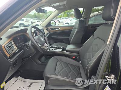 2025 Volkswagen Atlas 2.0T SE w/Technology - zdjęcie 7 z 26 - miniatura