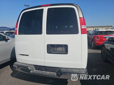 2025 Chevrolet Express 3500 Passenger Van LT 1LT 155.1" WB - zdjęcie 5 z 29 - miniatura