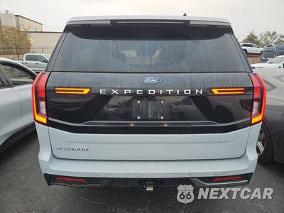 2025 Ford Expedition Platinum - zdjęcie 5 z 32 - miniatura