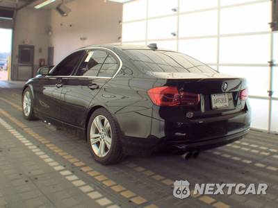 2018 BMW 3 Series Sedan 330i xDrive - zdjęcie 6 z 29 - miniatura