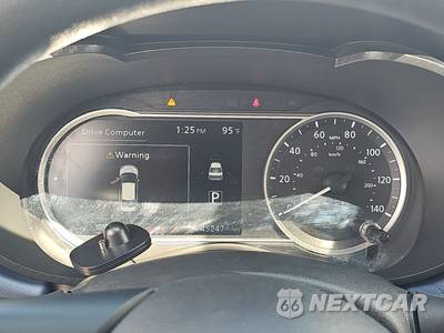 2025 Nissan Versa SV - zdjęcie 12 z 21 - miniatura
