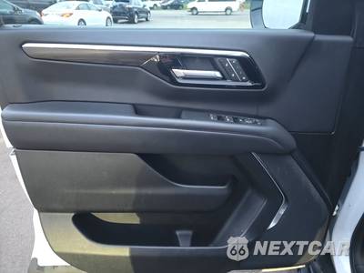 2025 Chevrolet Tahoe LT 1LT - zdjęcie 9 z 35 - miniatura