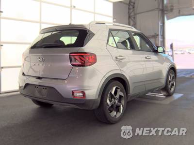 2025 Hyundai Venue SEL - zdjęcie 4 z 23 - miniatura