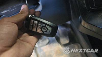 2022 Ford F-150 XLT Crew Cab Short Bed - zdjęcie 17 z 46 - miniatura