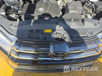 2019 Toyota Highlander XLE - zdjęcie 16 z 42 - miniatura