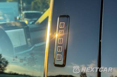 2023 Ford F-150 XLT Crew Cab Short Bed - zdjęcie 18 z 39 - miniatura